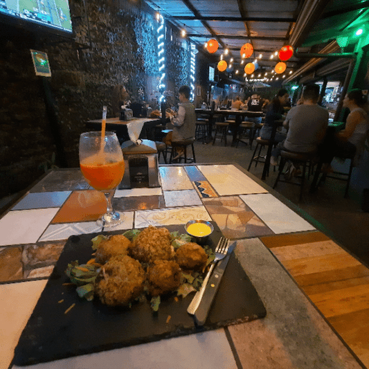 Loco’s Restaurant and Bar